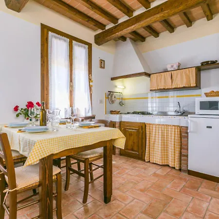 公寓 Rossogiallo By Interhome